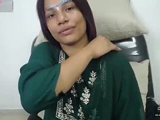 piyali__ live webcam thumbnail