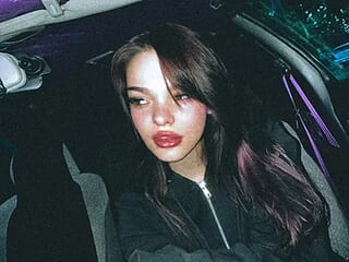 Playful_Julia live webcam thumbnail