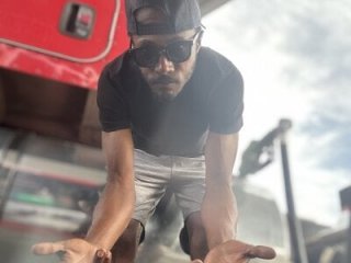 Pleasure_Overlord live webcam thumbnail