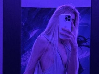 Polly__Hill live webcam thumbnail