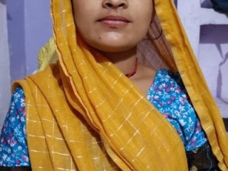 Poonam_medam live webcam thumbnail