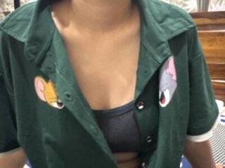 Poonam_queen021 live webcam thumbnail
