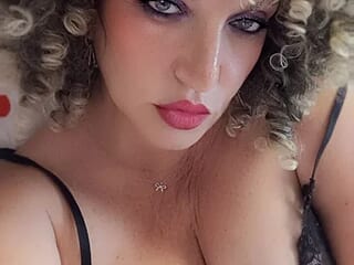 PornoXxlAza live webcam thumbnail