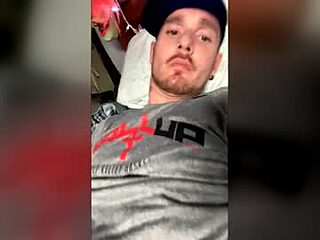 pokes918boy_bbw_hunter live webcam thumbnail