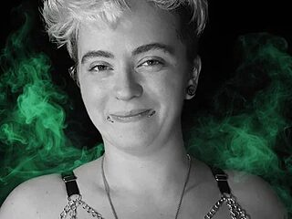 pollypainprincess live webcam thumbnail