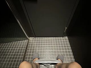 poniii8716 live webcam thumbnail