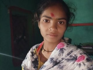 poonamhotxx live webcam thumbnail