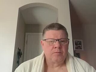 pounderesss live webcam thumbnail