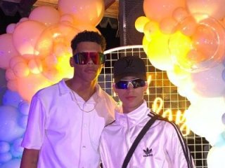 PRETTY_FEM live webcam thumbnail