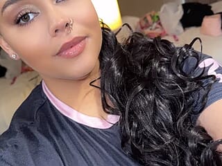 Prettiest-Girl live webcam thumbnail