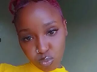 Pretty-Caramel1 live webcam thumbnail