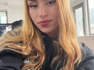 PrettyAshley_ live webcam thumbnail