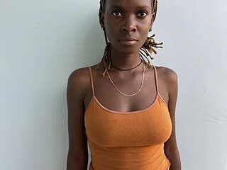 Pretty_Barbie0 live webcam thumbnail