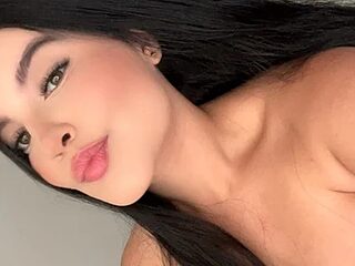 Pretty_Julieta live webcam thumbnail