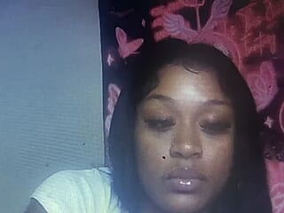 Prettywettkittycc live webcam thumbnail