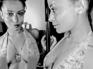 Prettywhitexxx live webcam thumbnail