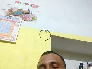 Priyasexcpl live webcam thumbnail