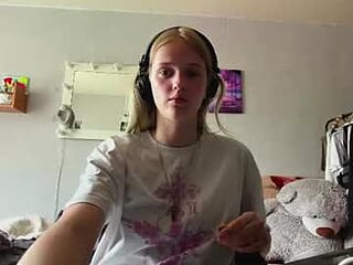 preciousbernmen live webcam thumbnail