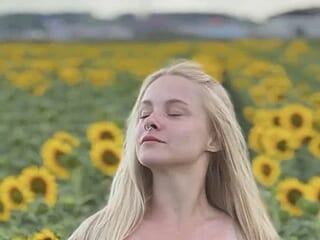 preciouslili live webcam thumbnail