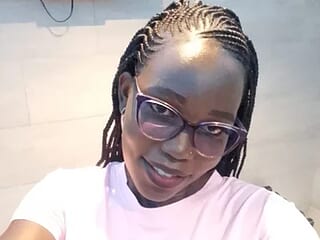 pricky_finess live webcam thumbnail