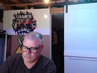 princepeircing live webcam thumbnail