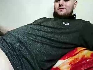 pringle696 live webcam thumbnail