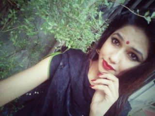 Puja-Rane live webcam thumbnail