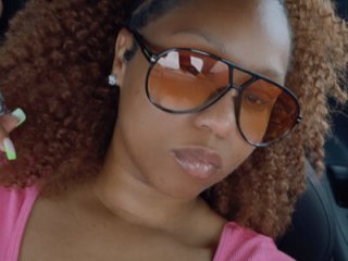 Pussycreamepie live webcam thumbnail