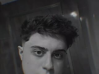 publicxxxspain live webcam thumbnail