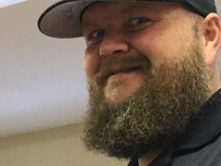 pussluver420 live webcam thumbnail