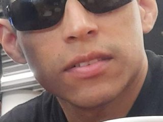 putittoXD live webcam thumbnail