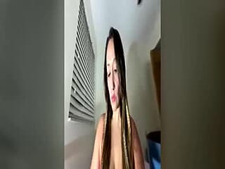 pynkpythia live webcam thumbnail