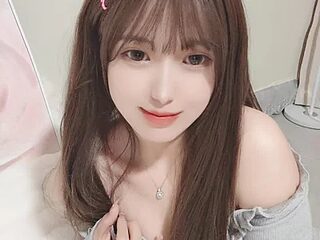 QIQI_77_ live webcam thumbnail