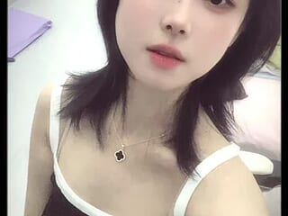 qianssss live webcam thumbnail