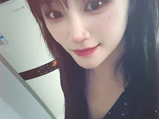 qiqi454524 live webcam thumbnail