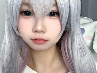 qiqibaby001 live webcam thumbnail