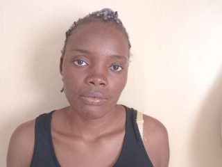 QUEEN-NAIMA live webcam thumbnail