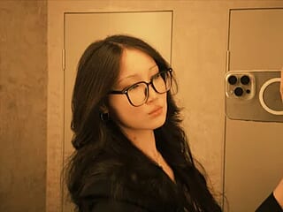 QueenOfCute live webcam thumbnail