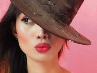 QueenSoreal live webcam thumbnail