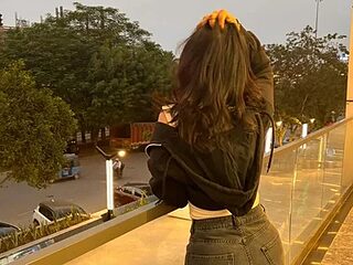 Queenlipx live webcam thumbnail