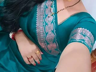queen__mumbai live webcam thumbnail