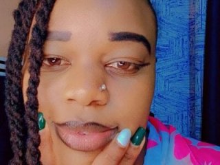 queen_arianna live webcam thumbnail