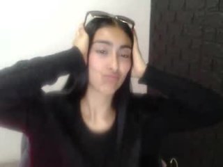 queenbyte_18 live webcam thumbnail