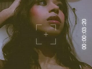queenofheart_ live webcam thumbnail