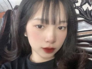 quynhkoolbae live webcam thumbnail