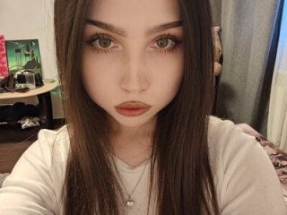 Qwami_Amie live webcam thumbnail