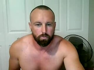 r_shackleford24 live webcam thumbnail