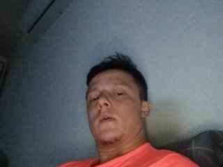 RAFAELQUINTEROSCAVALHEI live webcam thumbnail