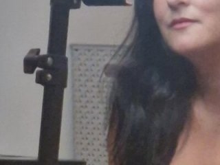 RachVanXX live webcam thumbnail