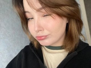 RachelleHeth live webcam thumbnail
